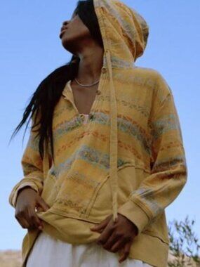 URBAN OUTFITTERS-OUT FROM UNDER, XS, GOLD